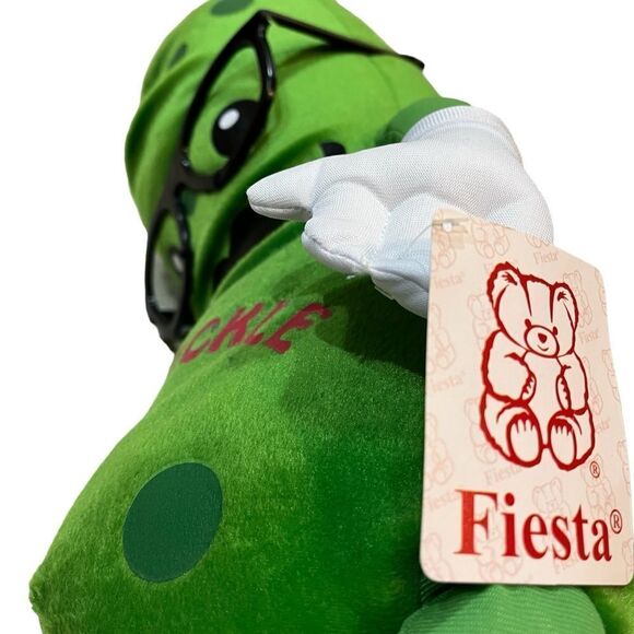 Fiesta Mr. Pickle Stuffed Plush Toy Green NWT pet free smoke free home - Picture 4 of 11